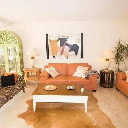 Palm Garden: 5 Minutes Walking From Beach. Amaizing Garden/outdoor * Sitges